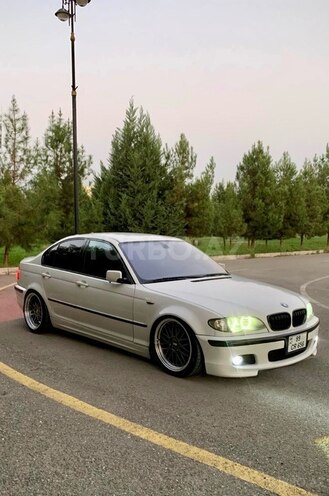 BMW 320-12