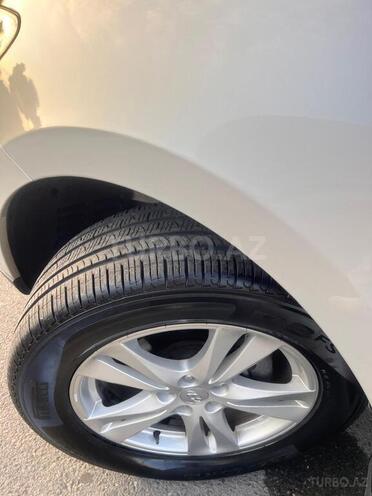 Hyundai Santa Fe-16