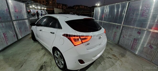 Hyundai i30 2013, 266,000 km - 1.6 l - Bakı