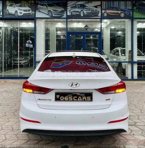 Hyundai Avante-8