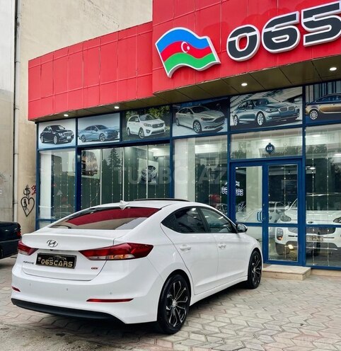 Hyundai Avante-10