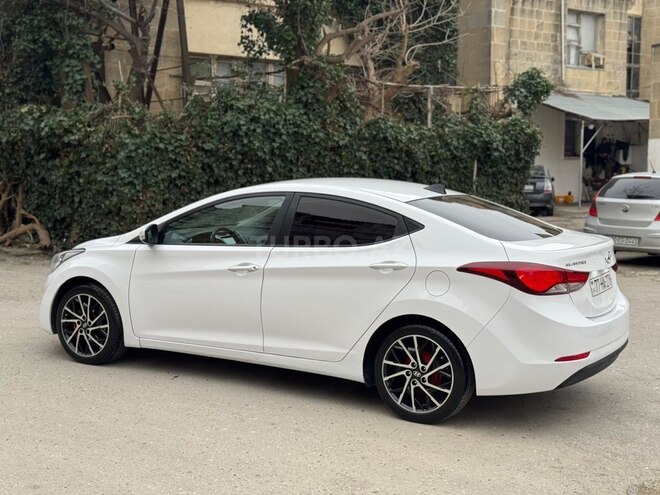 Hyundai Elantra 2015, 310,000 km - 1.6 l - Bakı