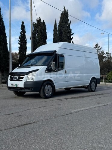 Ford Transit-1