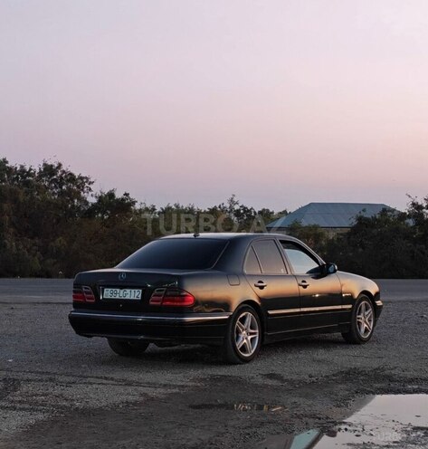 Mercedes E 320 2000, 305,000 km - 3.2 l - Bakı