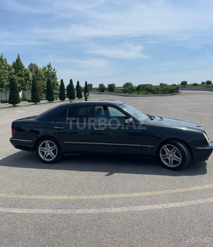 Mercedes E 320 2000, 305,000 km - 3.2 l - Bakı