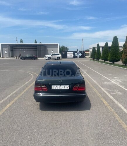 Mercedes E 320 2000, 305,000 km - 3.2 l - Bakı