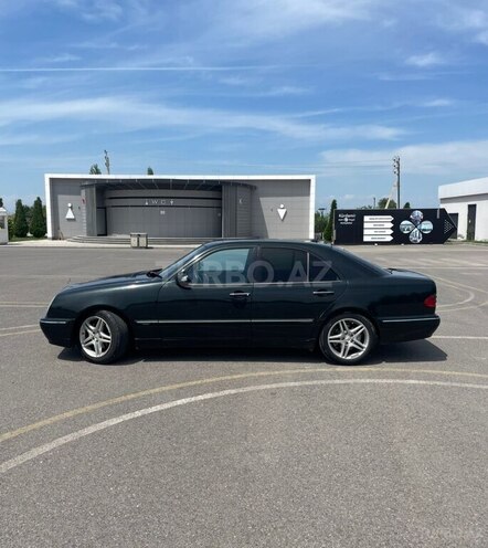 Mercedes E 320 2000, 305,000 km - 3.2 l - Bakı