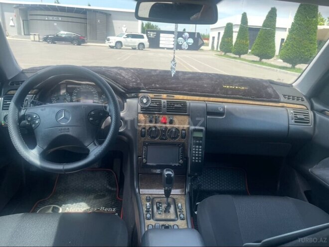 Mercedes E 320 2000, 305,000 km - 3.2 l - Bakı