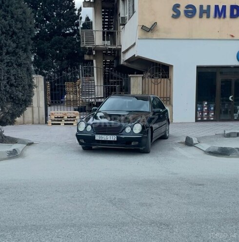 Mercedes E 320 2000, 305,000 km - 3.2 l - Bakı
