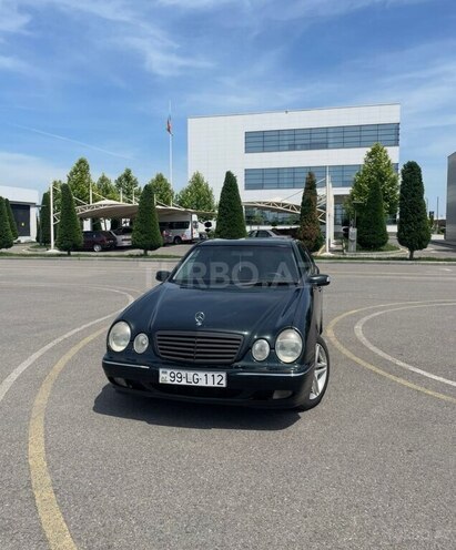 Mercedes E 320 2000, 305,000 km - 3.2 l - Bakı