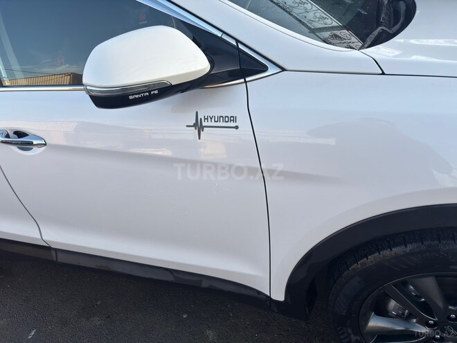Hyundai Santa Fe-5