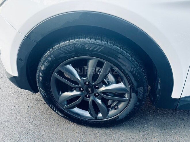 Hyundai Santa Fe-9