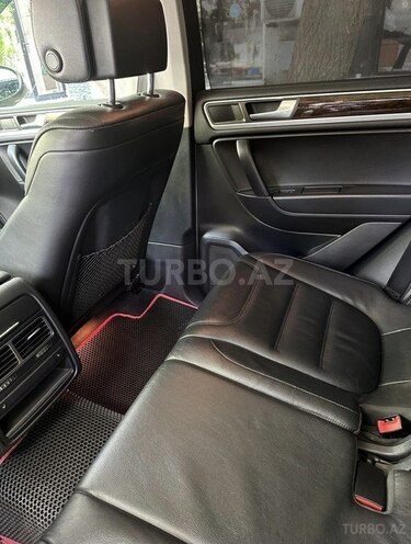 Volkswagen Touareg-7