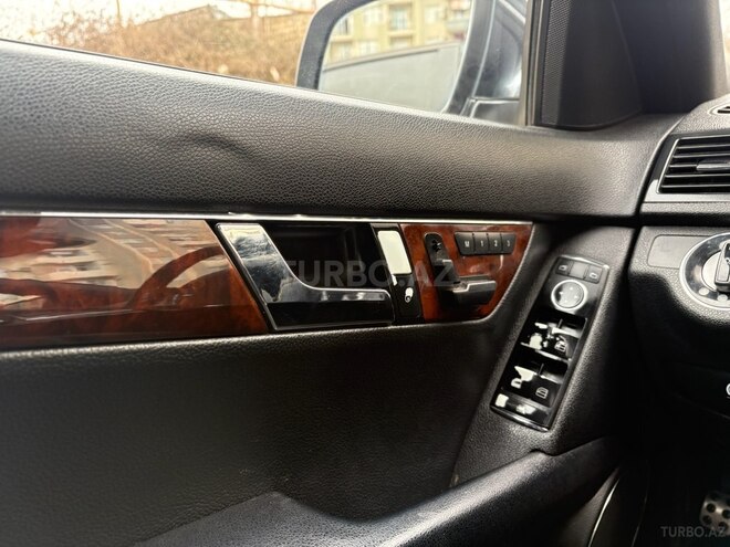 Mercedes C 300 4MATIC 2009, 312,222 km - 3.0 л - Bakı