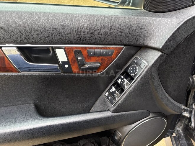 Mercedes C 300 4MATIC 2009, 312,222 km - 3.0 л - Bakı