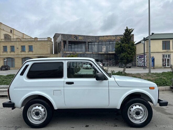 LADA (VAZ) Niva-4