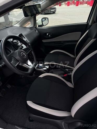 Nissan Note-21
