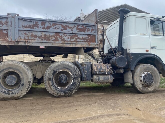 MAZ 54323-8