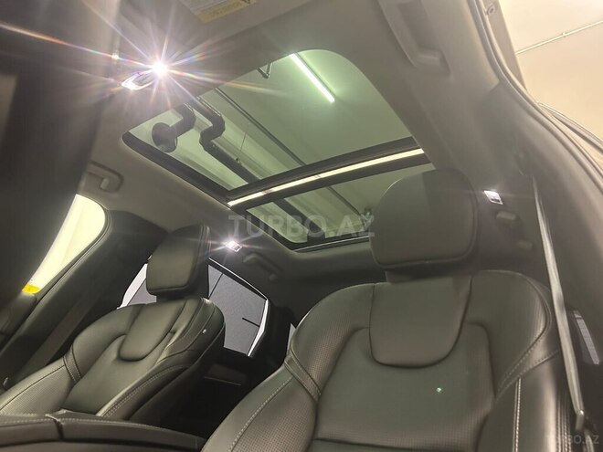 Volvo S90-10