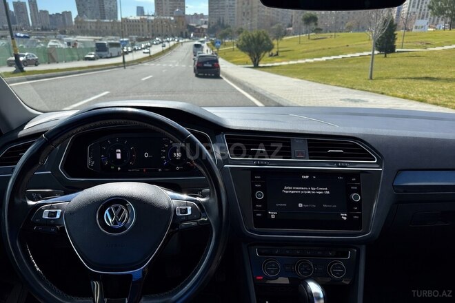 Volkswagen Tiguan 2019, 122,000 km - 1.5 l - Bakı