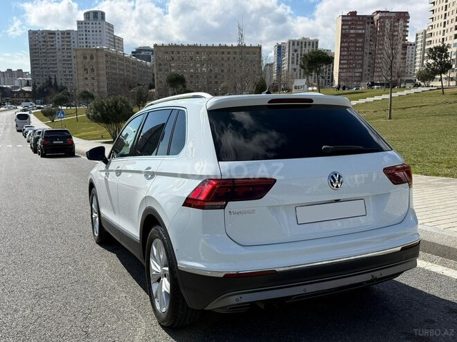 Volkswagen Tiguan 2019, 122,000 km - 1.5 l - Bakı