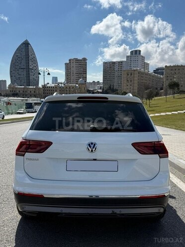 Volkswagen Tiguan 2019, 122,000 km - 1.5 l - Bakı