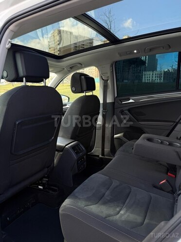 Volkswagen Tiguan 2019, 122,000 km - 1.5 l - Bakı