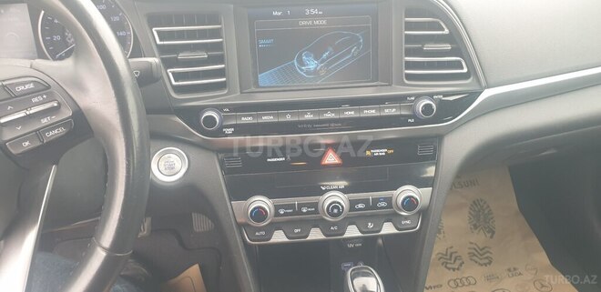 Hyundai Elantra 2020, 100,000 km - 2.0 л - Bakı
