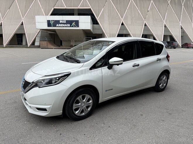 Nissan Note-5