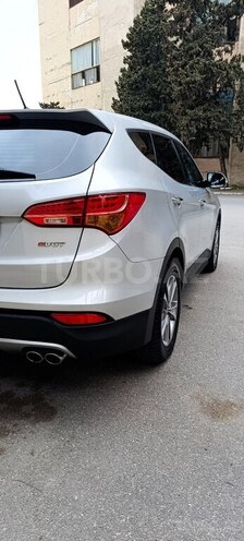 Hyundai Santa Fe-5