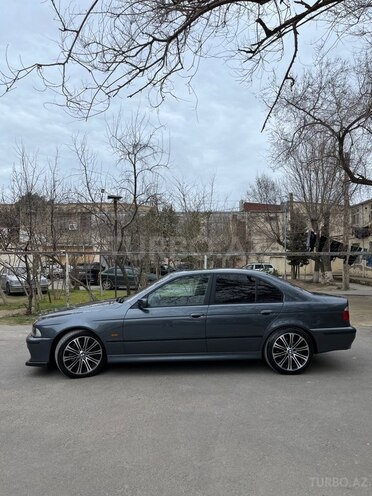 BMW 530 2001, 350,000 km - 3.0 l - Sumqayıt