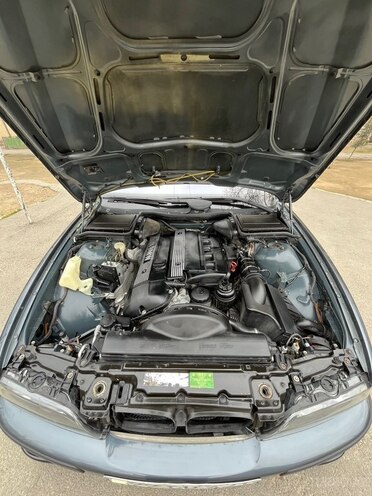 BMW 530 2001, 350,000 km - 3.0 l - Sumqayıt