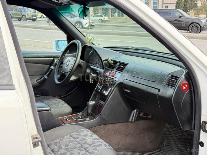Mercedes C 180 1997, 403,000 km - 1.8 л - Bakı