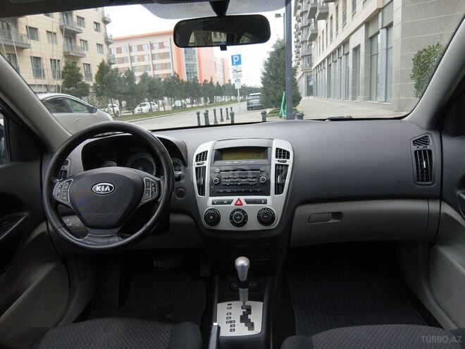 Kia  2008, 250,000 km - 1.6 l - Bakı