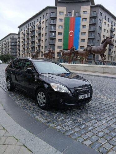 Kia  2008, 250,000 km - 1.6 l - Bakı