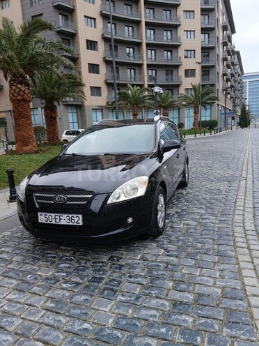 Kia  2008, 250,000 km - 1.6 l - Bakı