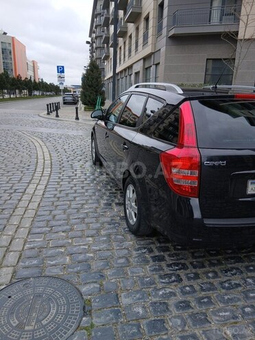 Kia  2008, 250,000 km - 1.6 l - Bakı