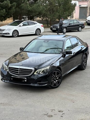 Mercedes E 250 2013, 398,470 km - 2.1 л - Xırdalan