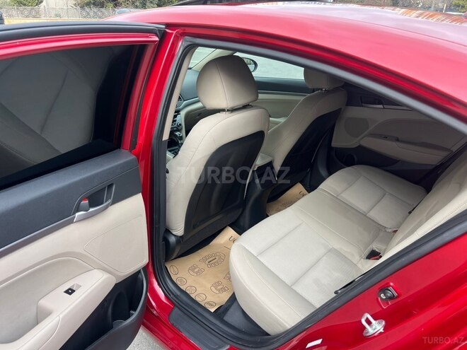 Hyundai Elantra 2016, 137,500 km - 2.0 l - Bakı