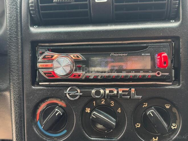 Opel Astra-8