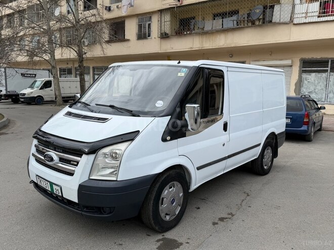 Ford Transit-6