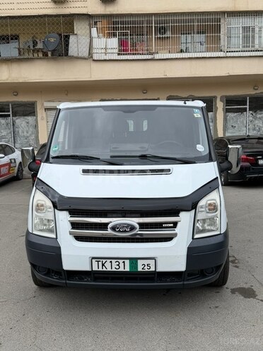 Ford Transit-1