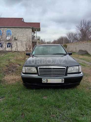 Mercedes C 220 2000, 375,000 km - 2.2 l - Ucar