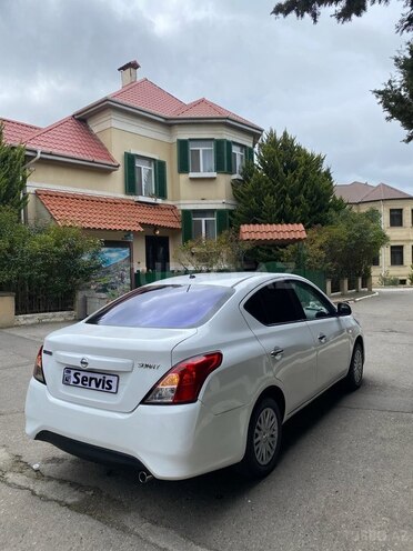 Nissan Sunny 2015, 168,000 km - 1.5 l - Bakı