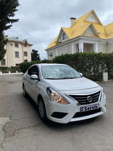 Nissan Sunny 2015, 168,000 km - 1.5 l - Bakı