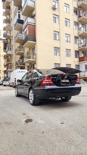 Mercedes C 230 2006, 353,000 km - 2.5 l - Bakı