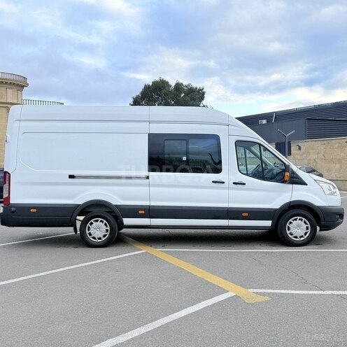 Ford Transit-4