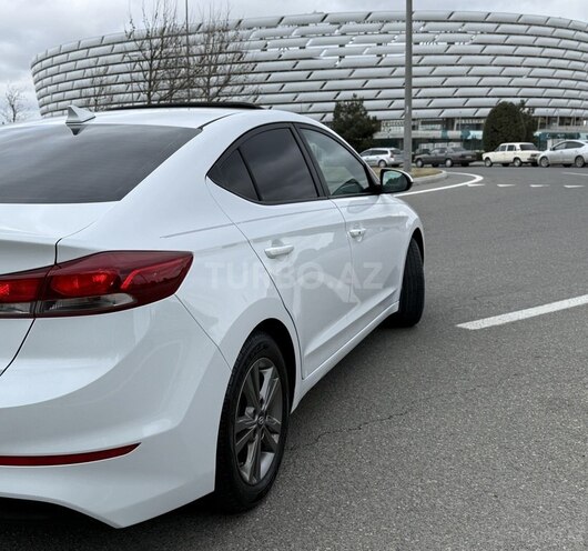 Hyundai Elantra 2018, 65,598 km - 2.0 l - Bakı
