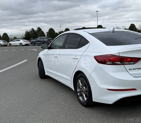 Hyundai Elantra 2018, 65,598 km - 2.0 l - Bakı