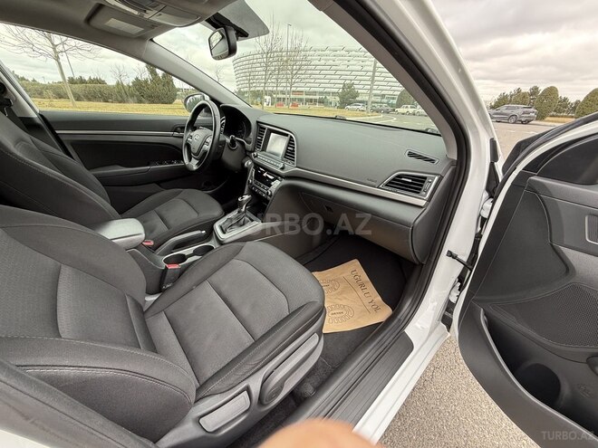 Hyundai Elantra 2018, 65,598 km - 2.0 l - Bakı